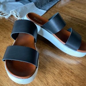 Mia Saige Platform Slide Sandal